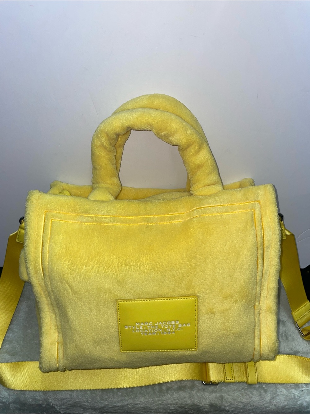 Marc Jacobs Medium ‘The Terry’ Tote Bag - Picture 3 of 17